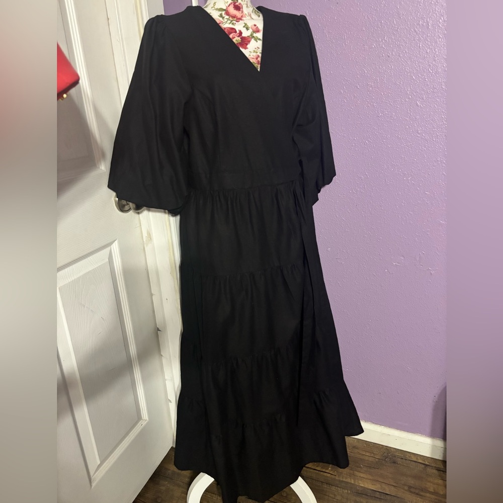 Maxi black dress.